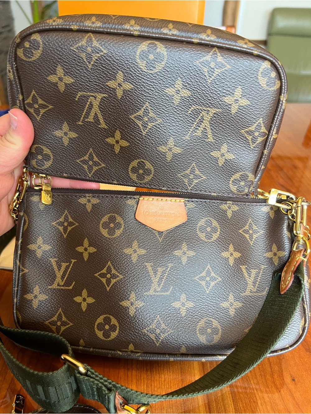 Louis Vuitton Multi Pochette Accessoires Monogram Crossbody Bag Khaki Strap - Picture 4 of 17